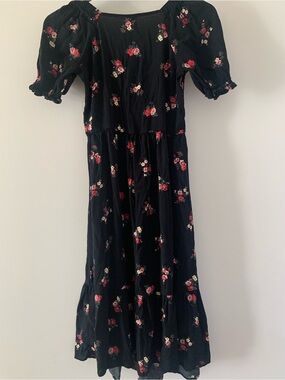 Maternity/Breastfeeding Seraphine Black Floral Puff Sleeve Maxi Dress